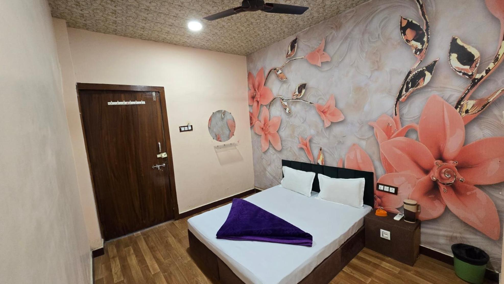 Hotel Maheshwari Green'S Ujjain Exterior foto